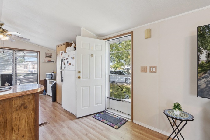 579 Park, BELVIDERE, Illinois 61008, 2 Bedrooms Bedrooms, ,1 BathroomBathrooms,House,For Sale,Park,202506015