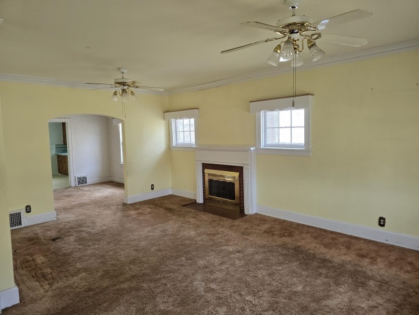 112 Rome, ROCKFORD, Illinois 61107, 2 Bedrooms Bedrooms, ,1 BathroomBathrooms,House,For Sale,Rome,202601439