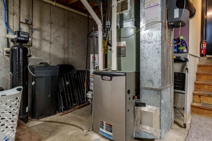 1019 Bunting, MACHESNEY PARK, Illinois 61115, 4 Bedrooms Bedrooms, ,3 BathroomsBathrooms,House,For Sale,Bunting,202601441