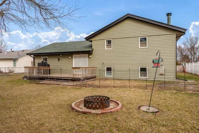 1019 Bunting, MACHESNEY PARK, Illinois 61115, 4 Bedrooms Bedrooms, ,3 BathroomsBathrooms,House,For Sale,Bunting,202601441