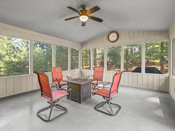 11575 Aberdeen, BELVIDERE, Illinois 61008, 4 Bedrooms Bedrooms, ,4 BathroomsBathrooms,House,For Sale,Aberdeen,202601445