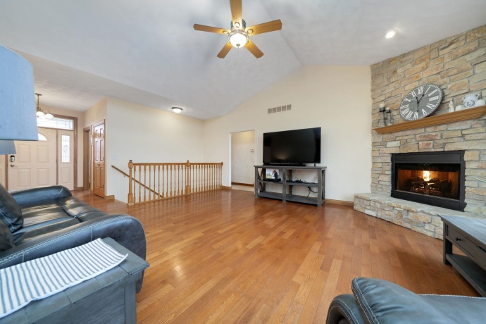 7082 Brimmer, CHERRY VALLEY, Illinois 61016, 4 Bedrooms Bedrooms, ,3 BathroomsBathrooms,House,For Sale,Brimmer,202507217