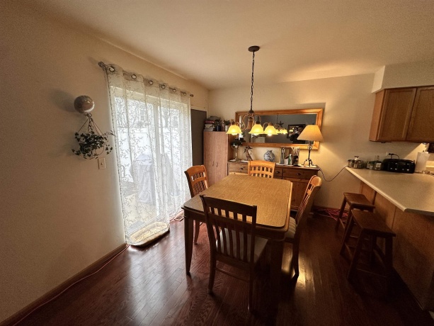 47D Rolling Oaks, SUGAR GROVE, Illinois 60554, 3 Bedrooms Bedrooms, ,1 BathroomBathrooms,Condominium,For Sale,Rolling Oaks,202601446