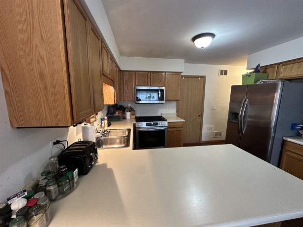 47D Rolling Oaks, SUGAR GROVE, Illinois 60554, 3 Bedrooms Bedrooms, ,1 BathroomBathrooms,Condominium,For Sale,Rolling Oaks,202601446