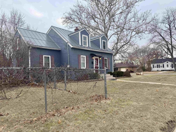 401 Junius, LOVES PARK, Illinois 61111, 3 Bedrooms Bedrooms, ,2 BathroomsBathrooms,House,For Sale,Junius,202601132