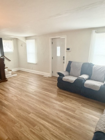 401 Junius, LOVES PARK, Illinois 61111, 3 Bedrooms Bedrooms, ,2 BathroomsBathrooms,House,For Sale,Junius,202601132