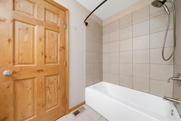 6928 Tupelo, LOVES PARK, Illinois 61111, 3 Bedrooms Bedrooms, ,2 BathroomsBathrooms,House,For Sale,Tupelo,202601450