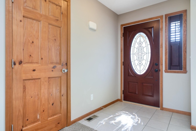 6928 Tupelo, LOVES PARK, Illinois 61111, 3 Bedrooms Bedrooms, ,2 BathroomsBathrooms,House,For Sale,Tupelo,202601450