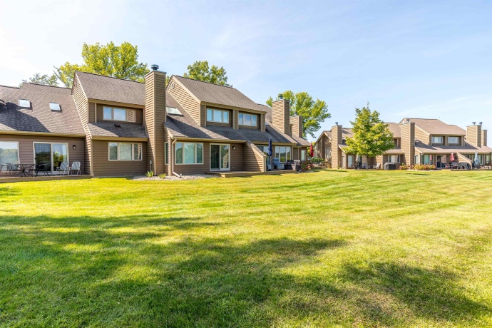 26 Poplar Rdige Dr, GALENA, Illinois 61036, 1 Bedroom Bedrooms, ,2 BathroomsBathrooms,Condominium,For Sale,Poplar Rdige Dr,202601455