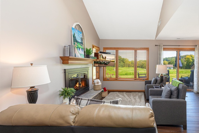 26 Poplar Rdige Dr, GALENA, Illinois 61036, 1 Bedroom Bedrooms, ,2 BathroomsBathrooms,Condominium,For Sale,Poplar Rdige Dr,202601455