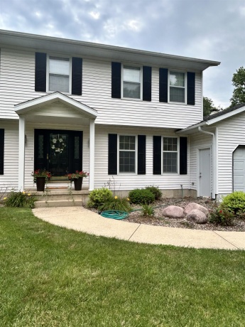 676 Sioux, FREEPORT, Illinois 61032, 4 Bedrooms Bedrooms, ,2 BathroomsBathrooms,House,For Sale,Sioux,202601457