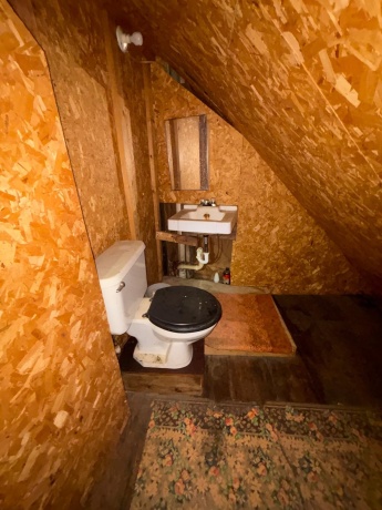 708 Iroquois, FREEPORT, Illinois 61032, 4 Bedrooms Bedrooms, ,1 BathroomBathrooms,House,For Sale,Iroquois,202601460