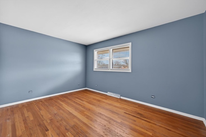 5870 GARRETT, ROCKFORD, Illinois 61107, ,2 Units,For Sale,GARRETT,202601458