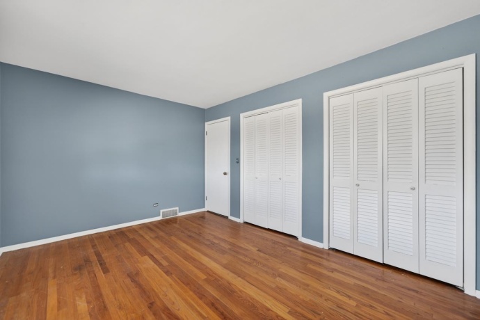 5870 GARRETT, ROCKFORD, Illinois 61107, ,2 Units,For Sale,GARRETT,202601458