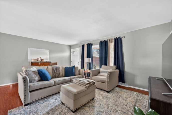 5870 GARRETT, ROCKFORD, Illinois 61107, ,2 Units,For Sale,GARRETT,202601458