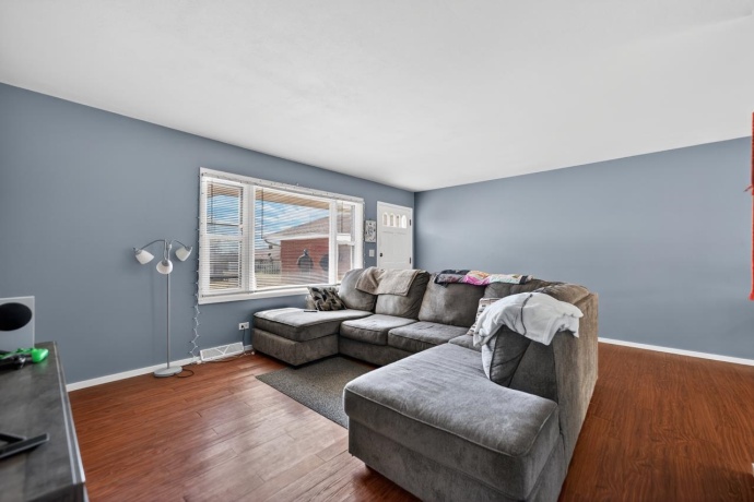 5870 GARRETT, ROCKFORD, Illinois 61107, ,2 Units,For Sale,GARRETT,202601458