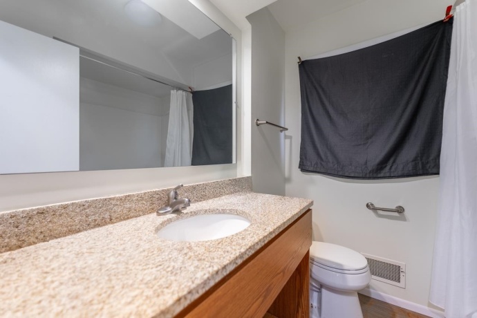 5870 GARRETT, ROCKFORD, Illinois 61107, ,2 Units,For Sale,GARRETT,202601458