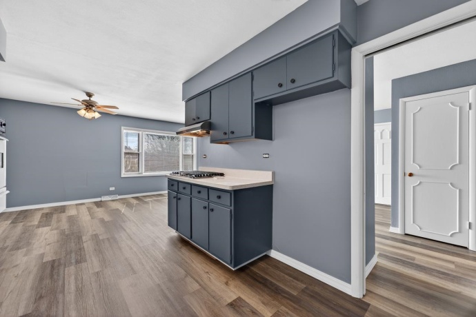 5870 GARRETT, ROCKFORD, Illinois 61107, ,2 Units,For Sale,GARRETT,202601458