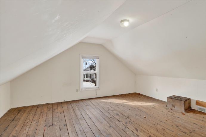 1427 Court, ROCKFORD, Illinois 61103, 3 Bedrooms Bedrooms, ,1 BathroomBathrooms,House,For Sale,Court,202601463