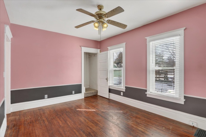 1427 Court, ROCKFORD, Illinois 61103, 3 Bedrooms Bedrooms, ,1 BathroomBathrooms,House,For Sale,Court,202601463