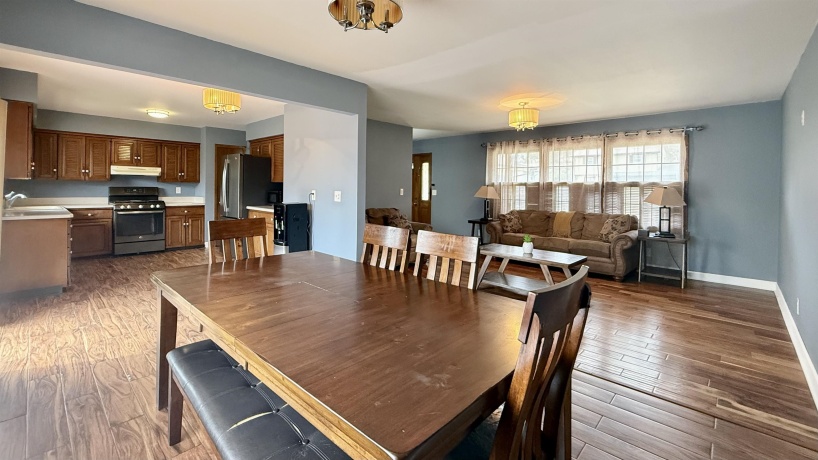 5863 Alma, ROCKFORD, Illinois 61108, 4 Bedrooms Bedrooms, ,2 BathroomsBathrooms,House,For Sale,Alma,202601464