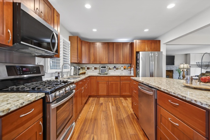 7681 MILL, ROCKFORD, Illinois 61108, 3 Bedrooms Bedrooms, ,2 BathroomsBathrooms,House,For Sale,MILL,202601465