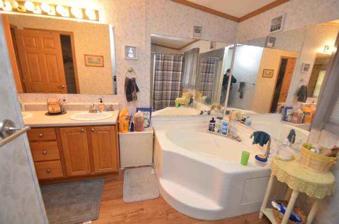 5634 Buttercup, MACHESNEY PARK, Illinois 61115, 3 Bedrooms Bedrooms, ,2 BathroomsBathrooms,House,For Sale,Buttercup,202601466