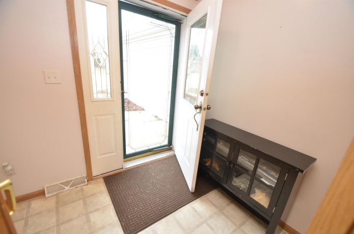 5634 Buttercup, MACHESNEY PARK, Illinois 61115, 3 Bedrooms Bedrooms, ,2 BathroomsBathrooms,House,For Sale,Buttercup,202601466