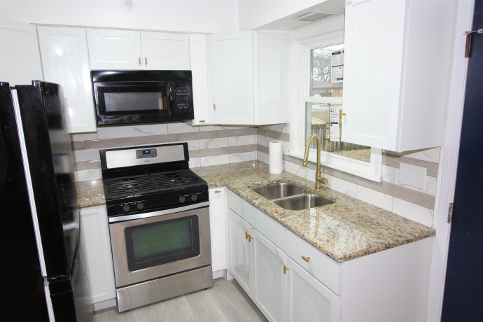 915 Hoban, ROCKFORD, Illinois 61101, 3 Bedrooms Bedrooms, ,1 BathroomBathrooms,House,For Sale,Hoban,202601467