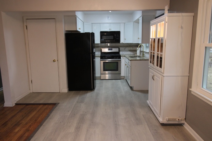 915 Hoban, ROCKFORD, Illinois 61101, 3 Bedrooms Bedrooms, ,1 BathroomBathrooms,House,For Sale,Hoban,202601467