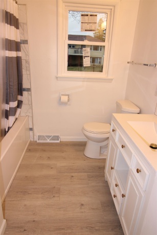 915 Hoban, ROCKFORD, Illinois 61101, 3 Bedrooms Bedrooms, ,1 BathroomBathrooms,House,For Sale,Hoban,202601467