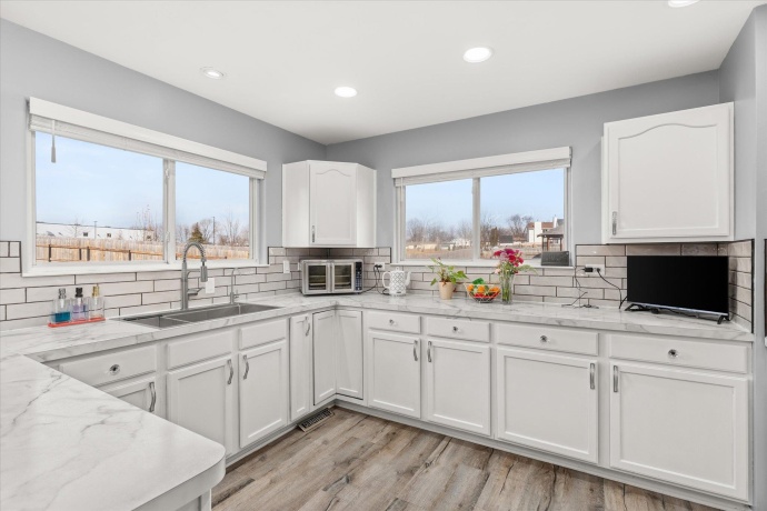 1101 Lindsay, JOLIET, Illinois 60431, 4 Bedrooms Bedrooms, ,3 BathroomsBathrooms,House,For Sale,Lindsay,202600664