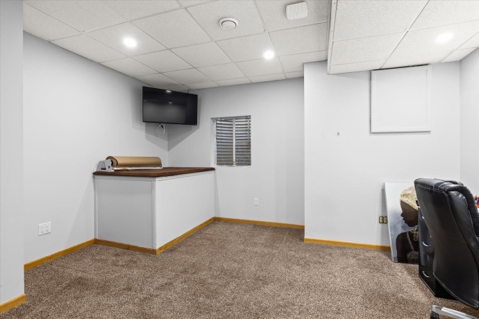 1101 Lindsay, JOLIET, Illinois 60431, 4 Bedrooms Bedrooms, ,3 BathroomsBathrooms,House,For Sale,Lindsay,202600664