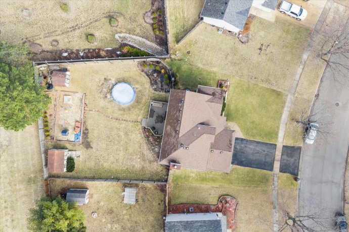 1101 Lindsay, JOLIET, Illinois 60431, 4 Bedrooms Bedrooms, ,3 BathroomsBathrooms,House,For Sale,Lindsay,202600664