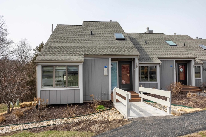 129 Plum Cove, GALENA, Illinois 61036, 3 Bedrooms Bedrooms, ,3 BathroomsBathrooms,Condominium,For Sale,Plum Cove,202601469