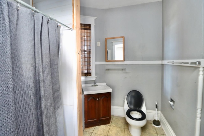 1421 5th, ROCKFORD, Illinois 61104, ,3 - 4 Units,For Sale,5th,202601473