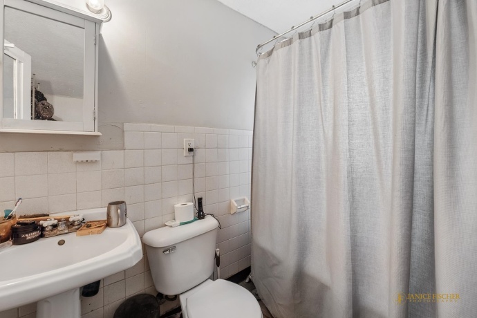 717 Ellis, ROCKFORD, Illinois 61103, 2 Bedrooms Bedrooms, ,1 BathroomBathrooms,House,For Sale,Ellis,202601474