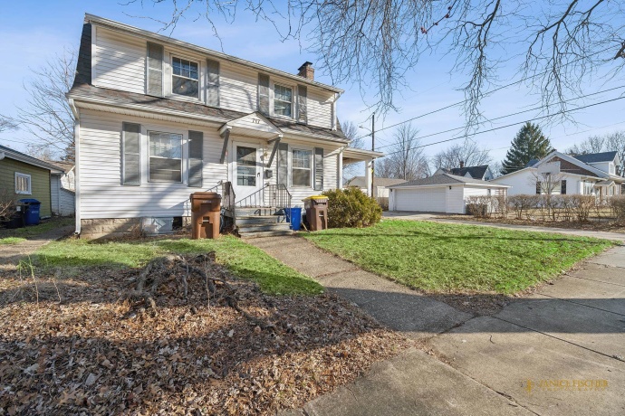 717 Ellis, ROCKFORD, Illinois 61103, 2 Bedrooms Bedrooms, ,1 BathroomBathrooms,House,For Sale,Ellis,202601474