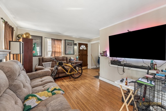 717 Ellis, ROCKFORD, Illinois 61103, 2 Bedrooms Bedrooms, ,1 BathroomBathrooms,House,For Sale,Ellis,202601474