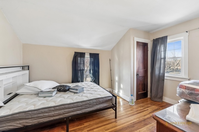 717 Ellis, ROCKFORD, Illinois 61103, 2 Bedrooms Bedrooms, ,1 BathroomBathrooms,House,For Sale,Ellis,202601474