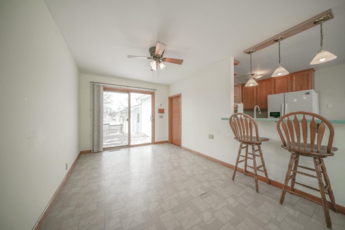 808 5th, OREGON, Illinois 61061, 3 Bedrooms Bedrooms, ,2 BathroomsBathrooms,House,For Sale,5th,202601475