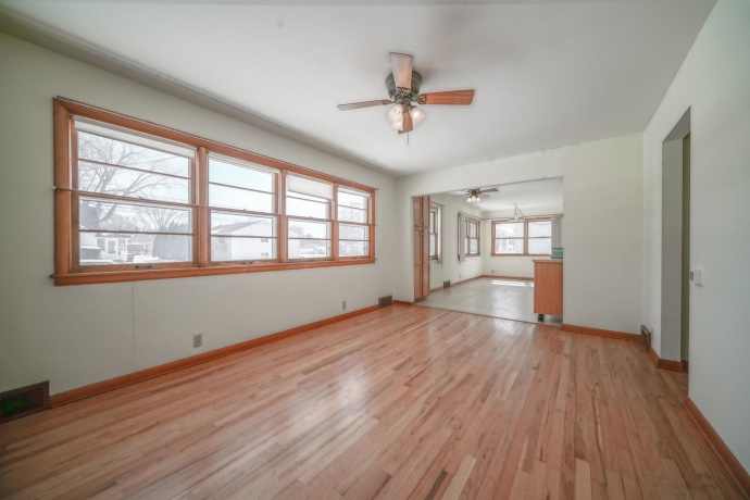 808 5th, OREGON, Illinois 61061, 3 Bedrooms Bedrooms, ,2 BathroomsBathrooms,House,For Sale,5th,202601475