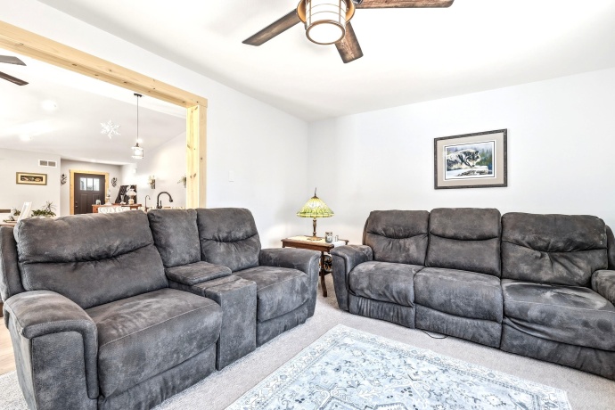 3A96 General Sherman, APPLE RIVER, Illinois 61001, 4 Bedrooms Bedrooms, ,3 BathroomsBathrooms,House,For Sale,General Sherman,202601476