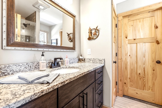 3A96 General Sherman, APPLE RIVER, Illinois 61001, 4 Bedrooms Bedrooms, ,3 BathroomsBathrooms,House,For Sale,General Sherman,202601476