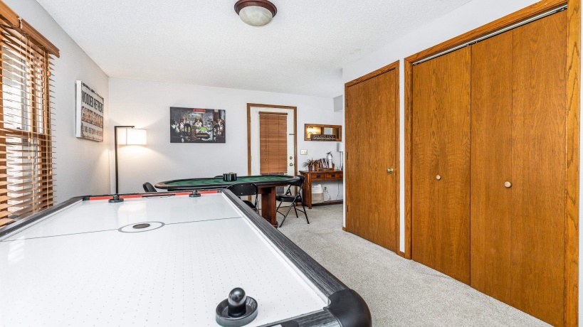 7 Colony, GALENA, Illinois 61036, 4 Bedrooms Bedrooms, ,3 BathroomsBathrooms,House,For Sale,Colony,202601479