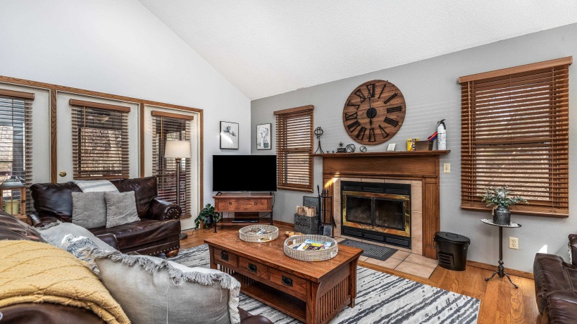 7 Colony, GALENA, Illinois 61036, 4 Bedrooms Bedrooms, ,3 BathroomsBathrooms,House,For Sale,Colony,202601479