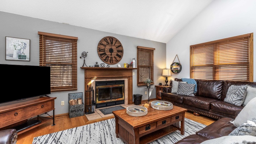 7 Colony, GALENA, Illinois 61036, 4 Bedrooms Bedrooms, ,3 BathroomsBathrooms,House,For Sale,Colony,202601479