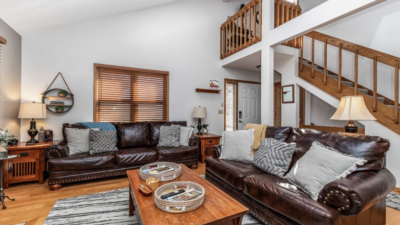 7 Colony, GALENA, Illinois 61036, 4 Bedrooms Bedrooms, ,3 BathroomsBathrooms,House,For Sale,Colony,202601479