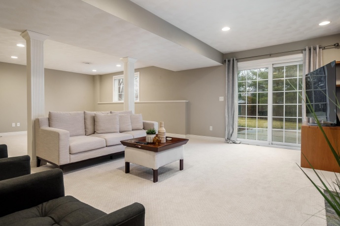 12295 Bellingham, CALEDONIA, Illinois 61011, 5 Bedrooms Bedrooms, ,4 BathroomsBathrooms,House,For Sale,Bellingham,202601480