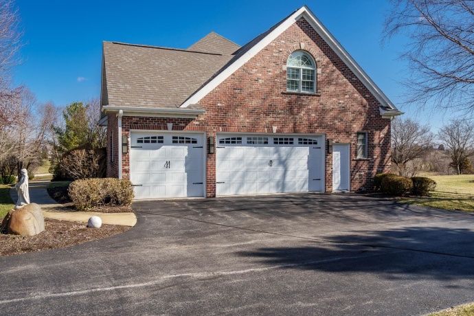 12295 Bellingham, CALEDONIA, Illinois 61011, 5 Bedrooms Bedrooms, ,4 BathroomsBathrooms,House,For Sale,Bellingham,202601480